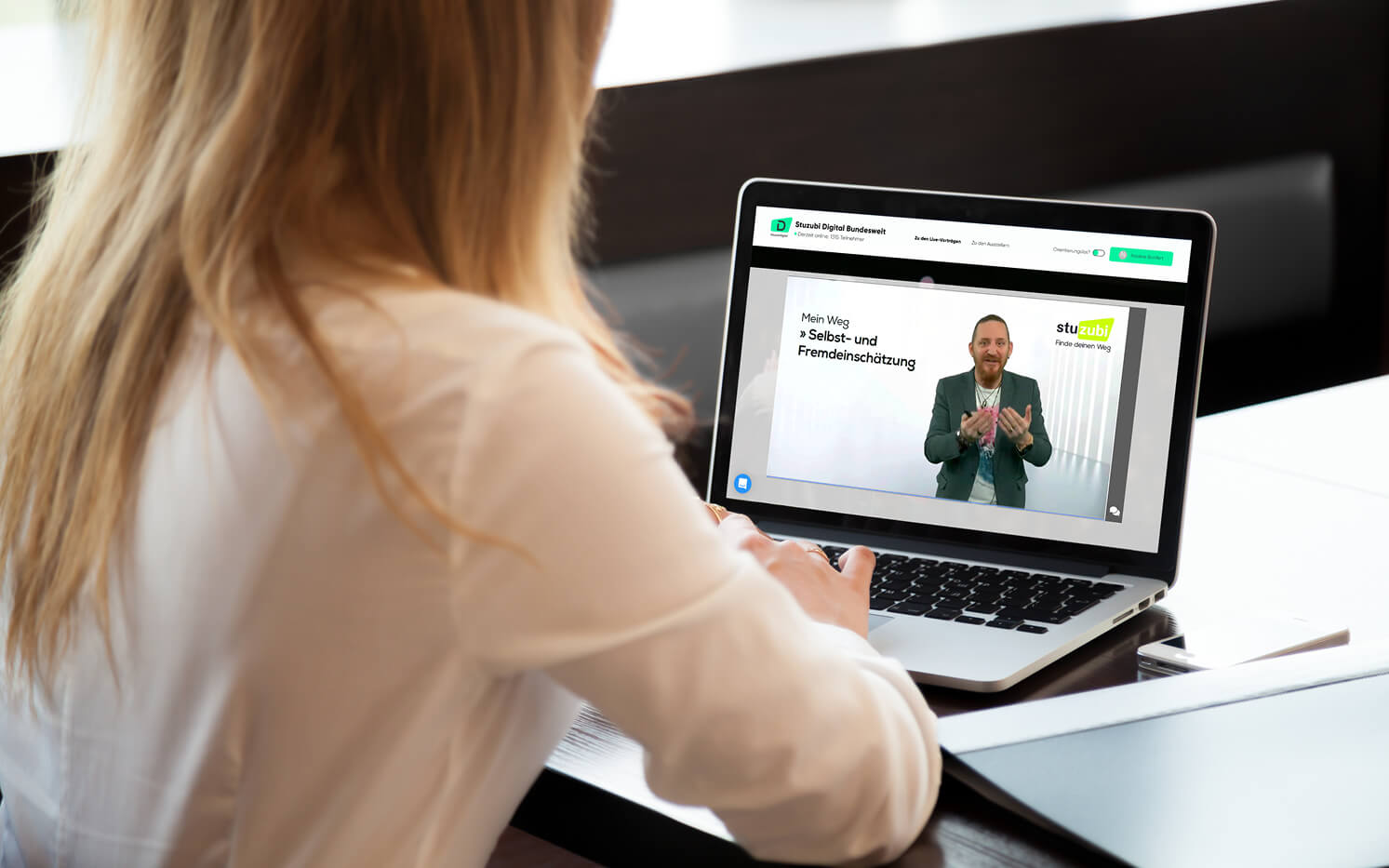 Stuzubi Home 22 Online-Messe für Berufe der Zukunft © Adobe Stock / Stuzubi