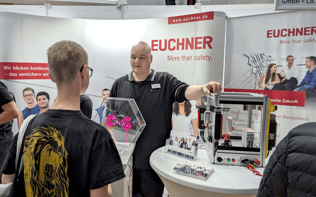 Recruiting Gen Z: erfolgreicher Messeauftritt mit Eyecatchern am Messestand © Stuzubi GmbH