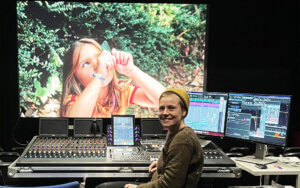 Berufe von A bis Z 2 Ernie bei der Produktion ihrer Abschlussarbeit an der ifs © ifs Internationale Filmschule Köln