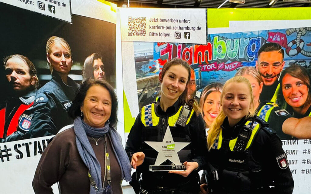 Preisverleihung auf der Ausbildungsmesse Stuzubi in Hamburg an die Polizei Hamburg
