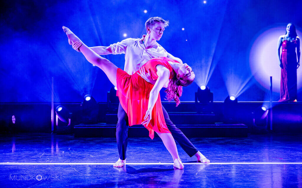 Bühnentalent 2026: Rasmus und Mercedes bei einer Tanzszene © Dennis Mundkowski / Stage School