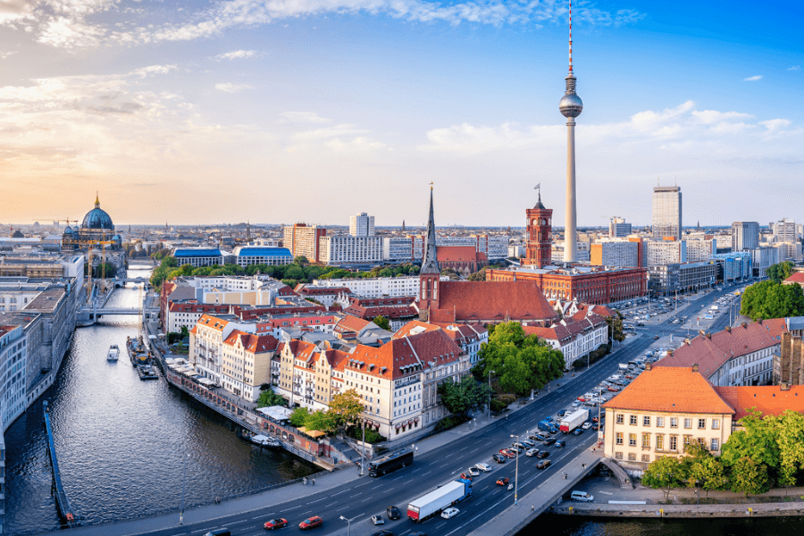 Berlin
27. Februar 2027 
TICKET SICHERN