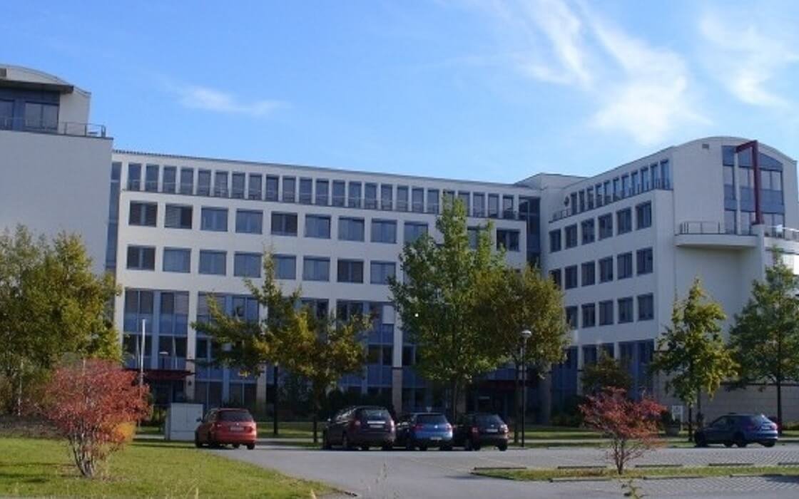 Dual studieren beim Zoll, Gebäude des Hauptzollamts Dresden.